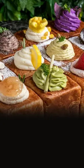 Le Kream, Rowland Heights: cream-topped pastries in assorted flavors